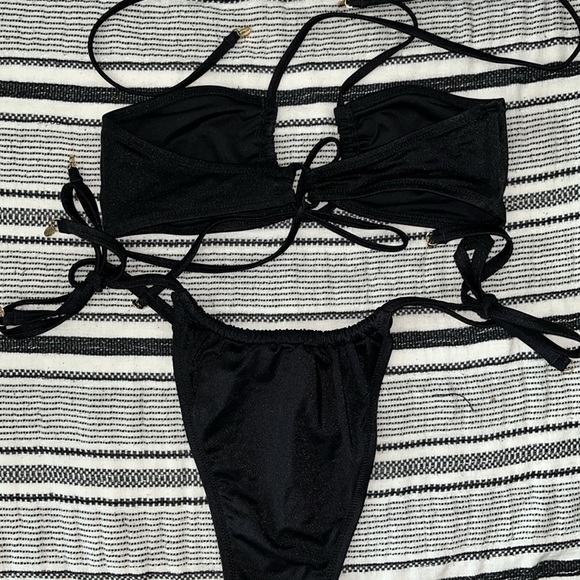 VS Bikini - Picture 3 of 4